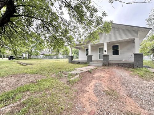 612 N Hobson Ave, Shawnee, OK, 74801-6208 | Card Image