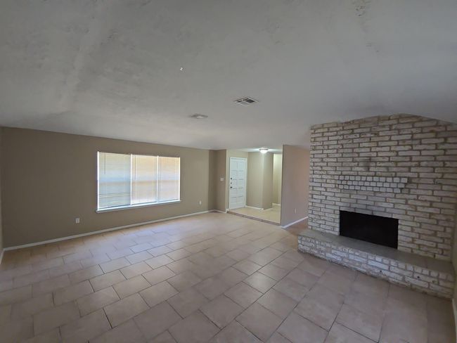 23207 Pine Post Ln, House other with 3 bedrooms, 2 bathrooms and 2 parking in Spring TX | Image 5