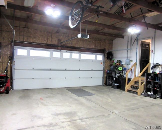 2.5 Heated garage. | Image 45