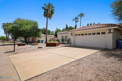 3915 E Larkspur Dr, Phoenix, AZ, 85032-7346 | Card Image