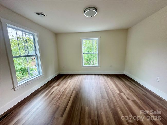 Primary Bedroom | Image 12