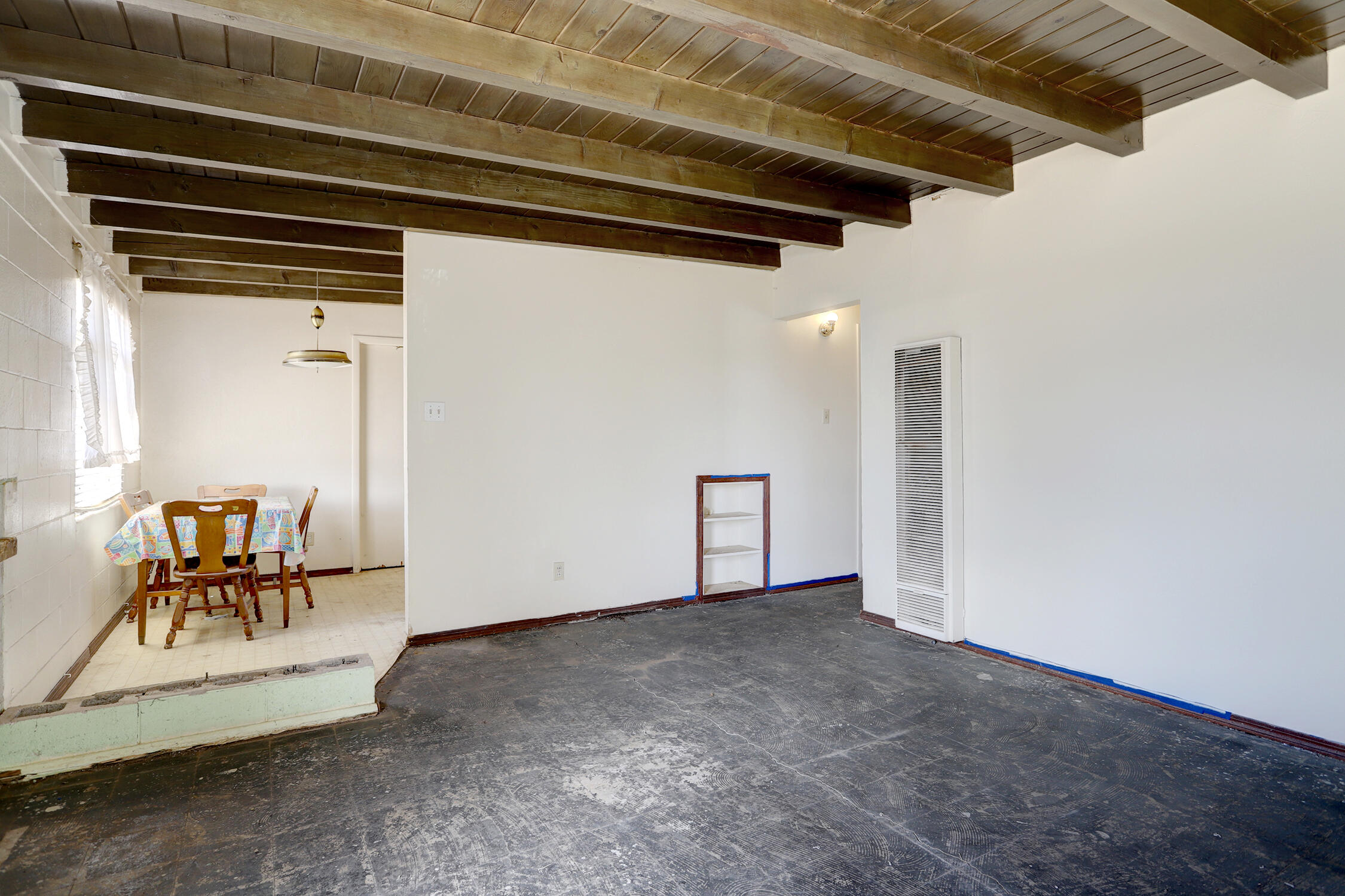 Luthy Cir, Albuquerque, NM 87112