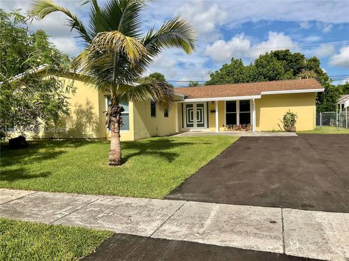 19010 Sw 96th Ave, Cutler Bay, FL, 33157-7809 | Card Image