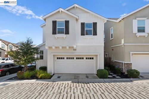 4026 Chalk Hill Way, Dublin, CA, 94568-4717 | Card Image