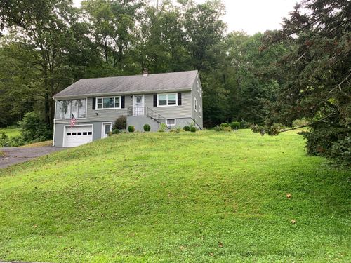 35 Mist Hill Dr, New Milford, CT, 06776-4753 | Card Image