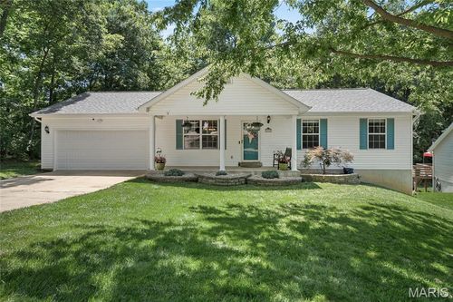 28 Forest Ln, O Fallon, MO, 63366-3425 | Card Image