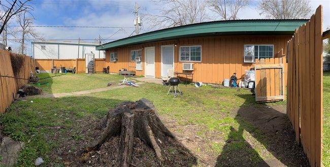 16305 De Zavalla Rd, Home with 2 bedrooms, 2 bathrooms and null parking in Channelview TX | Image 8