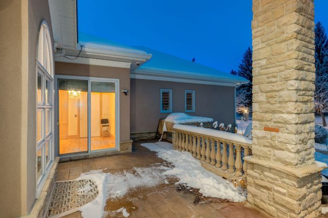 135 Eagle Ridge Drive Sw, Home with 4 bedrooms, 4 bathrooms and 7 parking in Calgary AB | Image 40