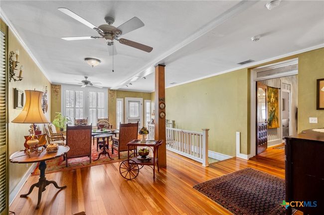 110 - 102 N Courthouse Sq, House other with 6 bedrooms, 4 bathrooms and null parking in Goliad TX | Image 5