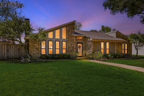 924 Thoreau Ln, Allen, TX, 75002-2004 | Card Image