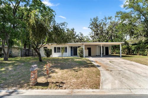 404 Courtney Dr, TEMPLE TERRACE, FL, 33617-7826 | Card Image