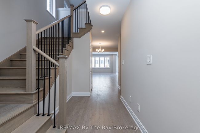 3 Periwinkle Rd, House other with 4 bedrooms, 4 bathrooms and 4 parking in Springwater ON | Image 4