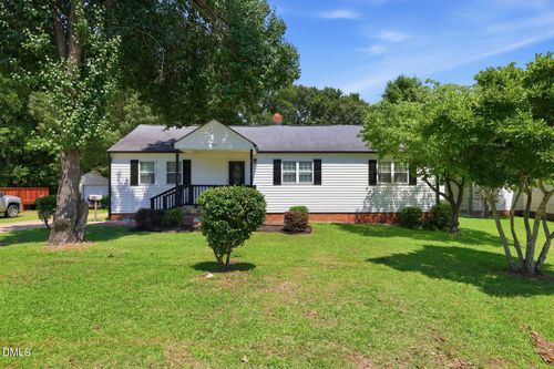 301 N 9th St, Erwin, NC, 28339-1607 | Card Image