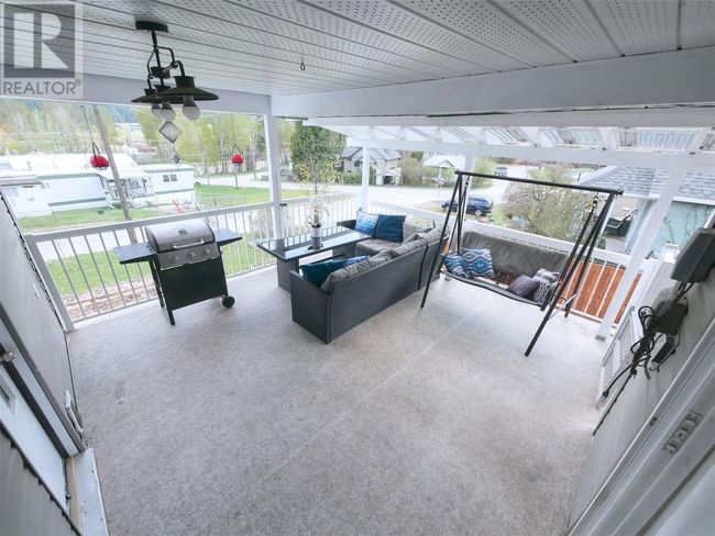 21 Duncan Ave, House other with 6 bedrooms, 4 bathrooms and 6 parking in Fruitvale BC | Image 10