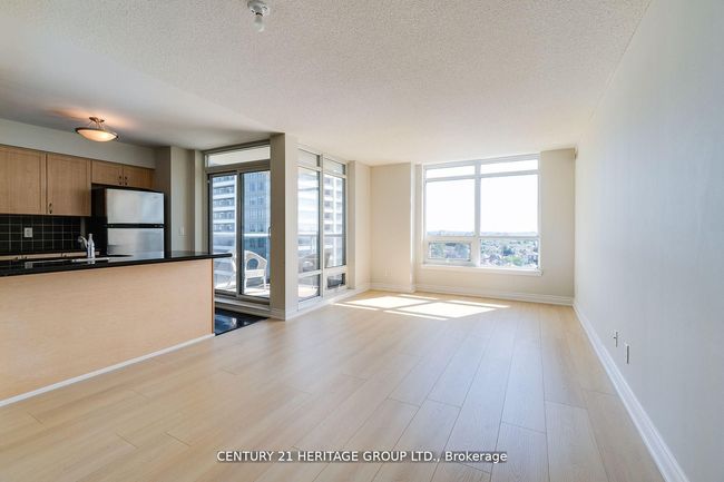 709 - 7 N Park Rd, Condo with 2 bedrooms, 2 bathrooms and 1 parking in Vaughan ON | Image 7