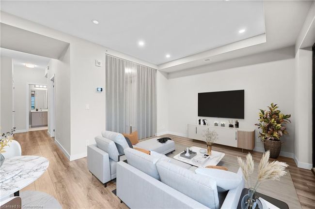 601 - 15 Queen St S, House attached with 1 bedrooms, 1 bathrooms and null parking in Hamilton ON | Image 7