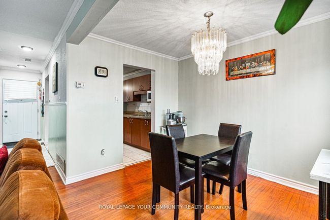 336 Fleetwood Cres, Condo with 3 bedrooms, 2 bathrooms and 1 parking in Brampton ON | Image 7