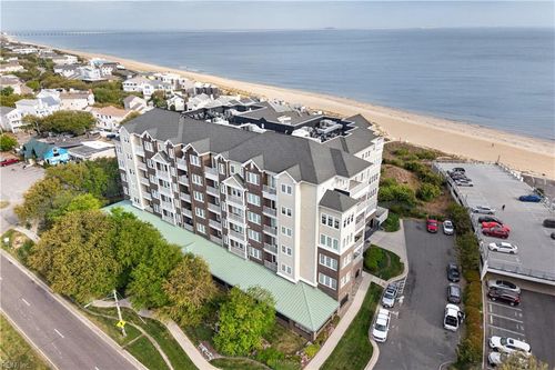 302-3800 Dupont Cir, Virginia Beach, VA, 23455-2982 | Card Image