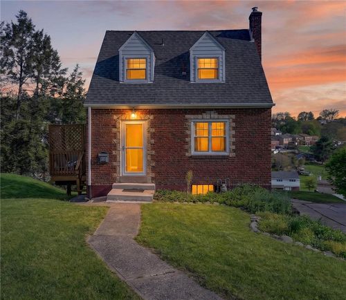 4747 Doyle Rd, Pittsburgh, PA, 15227-1309 | Card Image