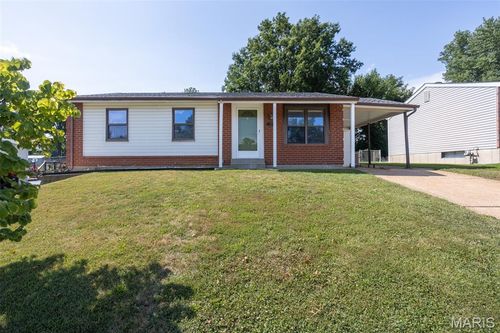667 Washington Dr, Arnold, MO, 63010-1657 | Card Image