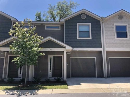 3507 Mossy Oak Villas Cir, Pensacola, FL, 32514-4770 | Card Image