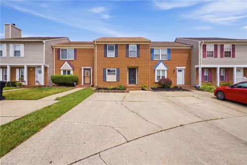 1434 Canadian Court, Virginia Beach, VA, 23453 | Card Image