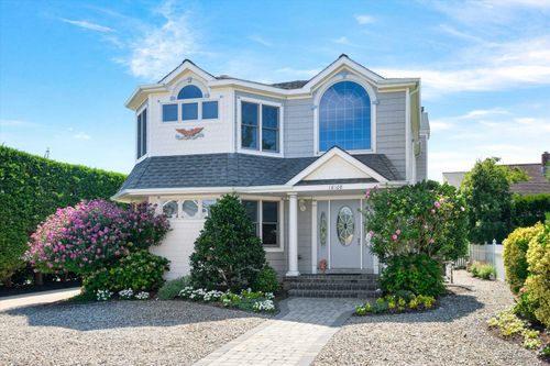 10108 1st Ave, Stone Harbor, NJ, 08247-1847 | Card Image