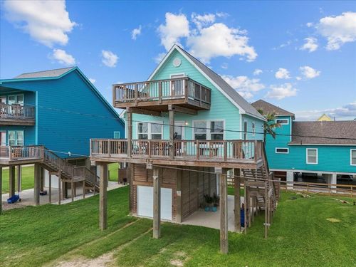 130 Beachcomber Ave, Surfside Beach, TX, 77541-8983 | Card Image