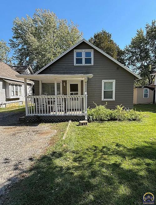 2328 Maryland Ave, Topeka, KS, 66605-1342 | Card Image