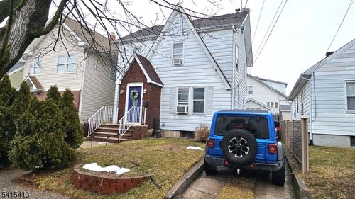 213 Vernon Ave, Paterson, NJ, 07503-1513 | Card Image