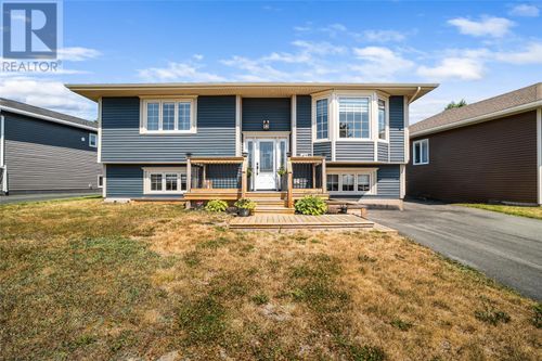 42 Westminster Dr, Mount Pearl, NL, A1N4T7 | Card Image