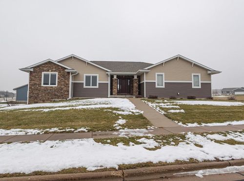 1560 Cornerstone Cir, Platteville, WI, 53818-3358 | Card Image
