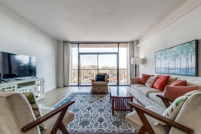 APT-317 - 5200 Keller Springs Rd, Condo with 2 bedrooms, 2 bathrooms and null parking in Dallas TX | Image 4