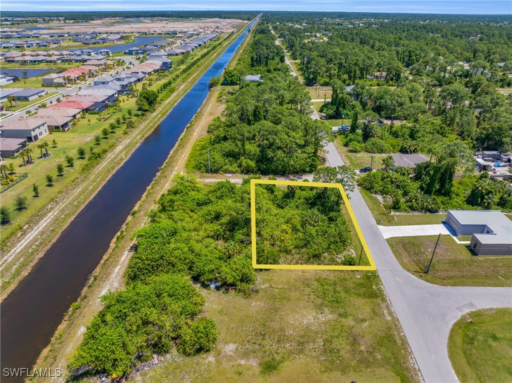 Land in Lehigh Acres