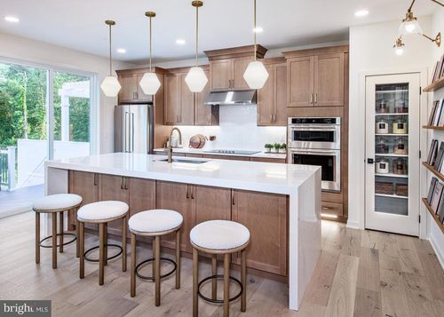 104 Camryn Ct, DOWNINGTOWN, PA, 19335 | Card Image