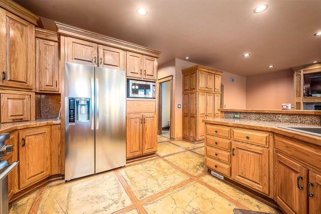 1605 Washington St, House other with 6 bedrooms, 5 bathrooms and null parking in Tonganoxie KS | Image 13