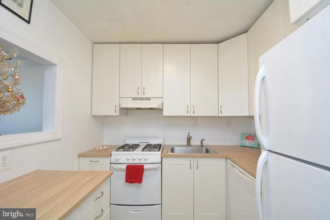 APT-1009 - 4600 S Four Mile Run Dr, Condo with 0 bedrooms, 1 bathrooms and null parking in ARLINGTON VA | Image 12