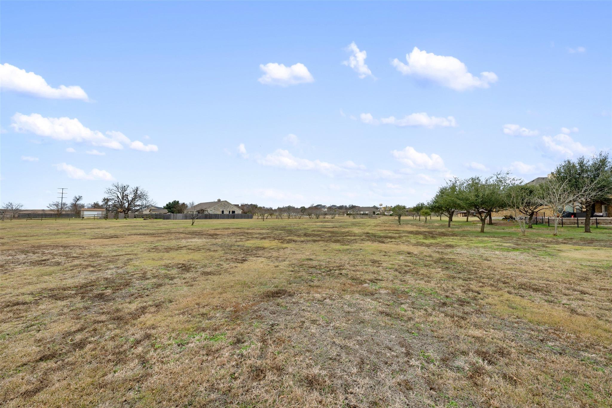 Land in Hutto 4
