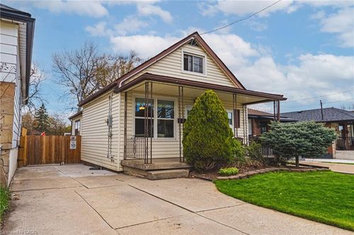 161 Ivon Avenue, Hamilton, ON, L8H5S7 | Card Image