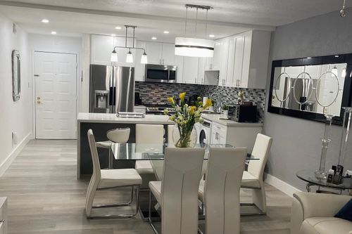 apt-2-510-6950 Nw 186th St, Hialeah, FL, 33015-3293 | Card Image