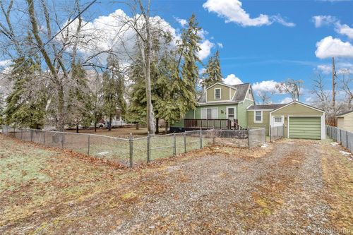 6522 Saline Dr, Waterford, MI, 48329-1249 | Card Image