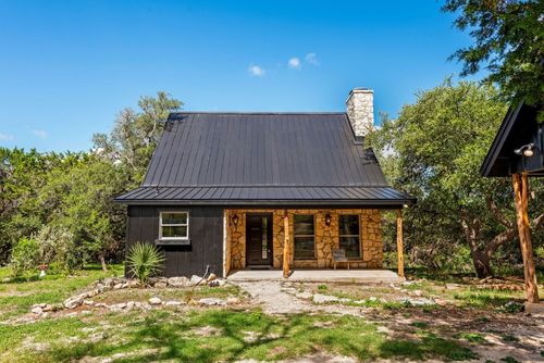 110 Windy Ridge Ln, Wimberley, TX, 78676-4636 | Card Image