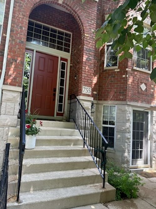 755 Prescott Ct, Naperville, IL, 60563-2484 | Card Image