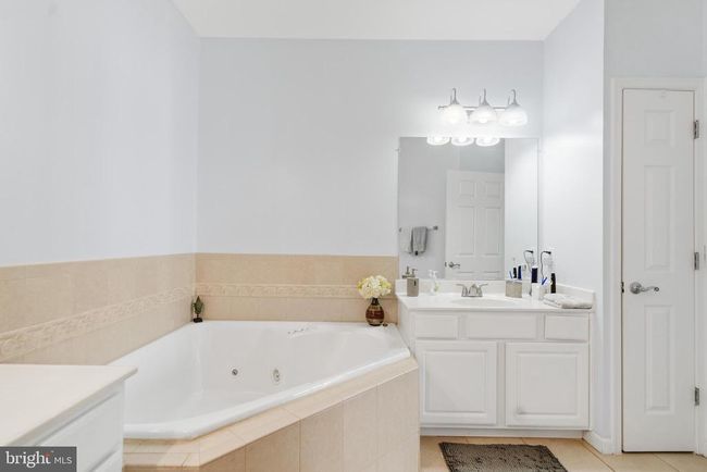 UNIT-304 - 11501 Cardoness Ln, Condo with 3 bedrooms, 2 bathrooms and null parking in FAIRFAX VA | Image 10