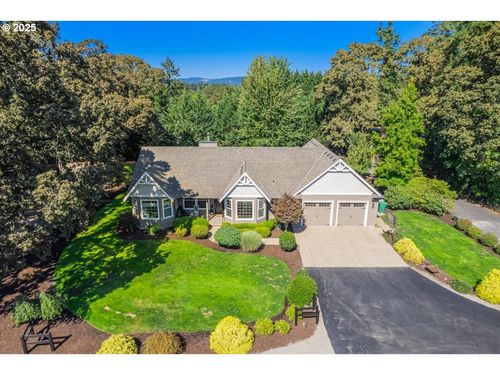 9989 Ne Trillium Ln, Newberg, OR, 97132-6896 | Card Image