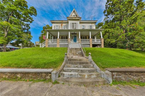 425 Spring St, EASTON, PA, 18042-6169 | Card Image