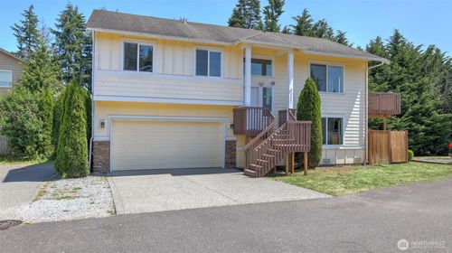12421 28th Ave W, Everett, WA, 98204-1902 | Card Image