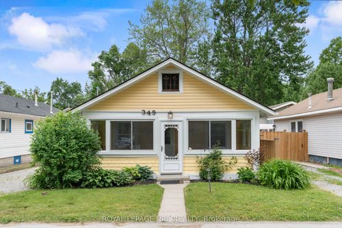 349 Elmwood Ave, Crystal Beach, ON, L0S1B0 | Card Image