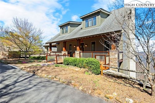 543 Gorge View Dr, Blowing Rock, NC, 28605-9141 | Card Image