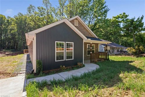 4311 Mineral Ave, Winston Salem, NC, 27105-3749 | Card Image
